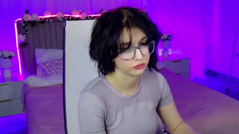 Miss Elena online show from 3, 2, 2026