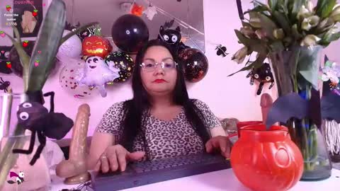 Snapshot of elenna_boobs_ chatting on 26, 10, 2025 elenna_boobs_ online show from 26, 10, 2025