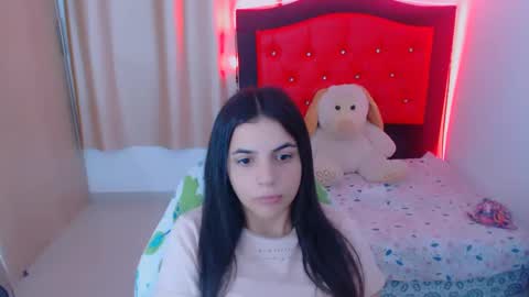 Snapshot of elenna_hotx chatting on 8, 12, 2024 agnes online show from 8, 12, 2024