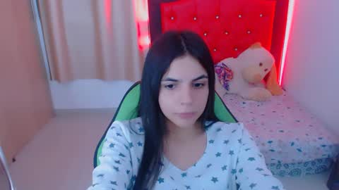 Snapshot of elenna_hotx chatting on 14, 12, 2024 agnes online show from 14, 12, 2024