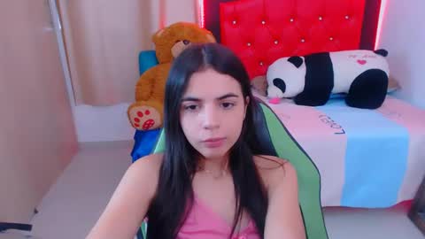 Snapshot of elenna_hotx chatting on 18, 1, 2025 agnes online show from 18, 1, 2025