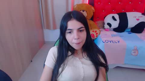 Snapshot of elenna_hotx chatting on 31, 1, 2025 agnes online show from 31, 1, 2025