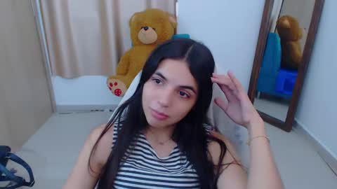 Snapshot of elenna_hotx chatting on 18, 2, 2025 agnes online show from 18, 2, 2025