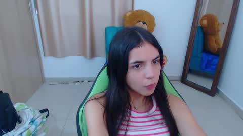 Snapshot of elenna_hotx chatting on 21, 2, 2025 agnes online show from 21, 2, 2025