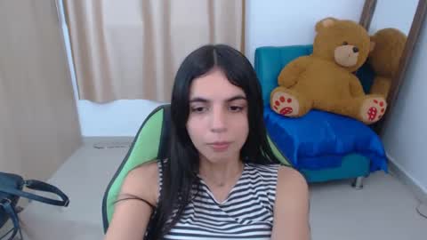 Snapshot of elenna_hotx chatting on 24, 2, 2025 agnes online show from 24, 2, 2025