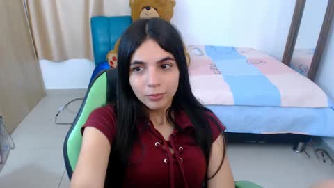 Snapshot of elenna_hotx chatting on 8, 3, 2025 agnes online show from 8, 3, 2025