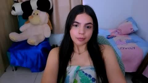 Snapshot of elenna_hotx chatting on 27, 9, 2025 agnes online show from 27, 9, 2025