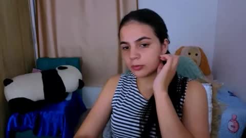 Snapshot of elenna_hotx chatting on 15, 10, 2025 agnes online show from 15, 10, 2025