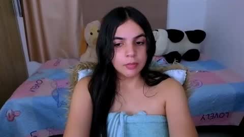 Snapshot of elenna_hotx chatting on 20, 10, 2025 agnes online show from 20, 10, 2025