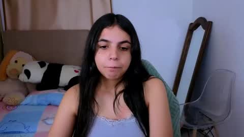 Snapshot of elenna_hotx chatting on 22, 10, 2025 agnes online show from 22, 10, 2025