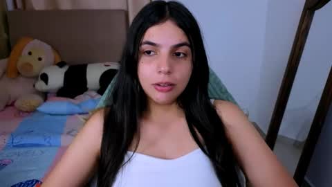 Snapshot of elenna_hotx chatting on 24, 10, 2025 agnes online show from 24, 10, 2025