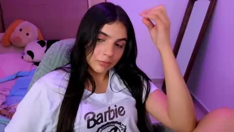 Snapshot of elenna_hotx chatting on 30, 10, 2025 agnes online show from 30, 10, 2025