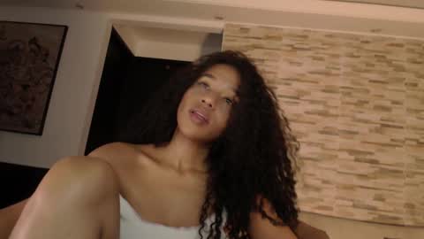 Elenna online show from 6, 12, 2024