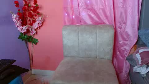 Snapshot of eletrabrowns chatting on 15, 2, 2025 eletrabrowns online show from 15, 2, 2025