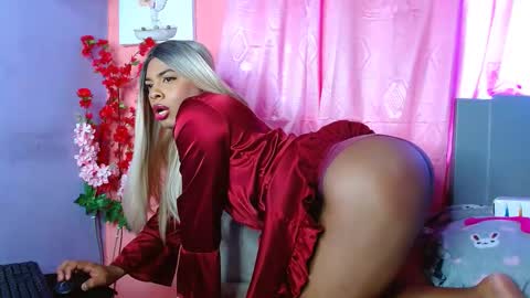 Snapshot of eletrabrowns chatting on 28, 2, 2025 eletrabrowns online show from 28, 2, 2025