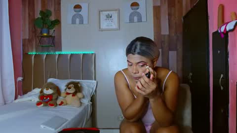 Snapshot of eletrabrowns chatting on 14, 10, 2025 eletrabrowns online show from 14, 10, 2025