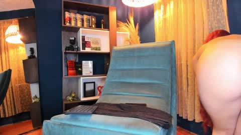 Snapshot of elettra_roux chatting on 7, 12, 2024 ELETTRA online show from 7, 12, 2024