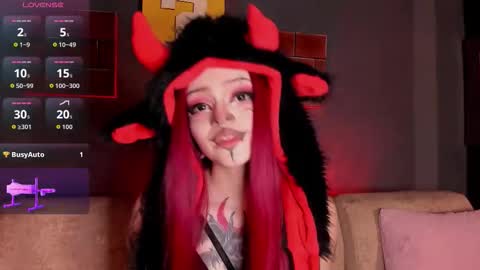 Snapshot of elettra_roux chatting on 18, 10, 2025 ELETTRA online show from 18, 10, 2025