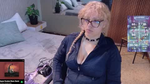 Snapshot of eli666uwu chatting on 14, 9, 2025 eli666uwu online show from 14, 9, 2025