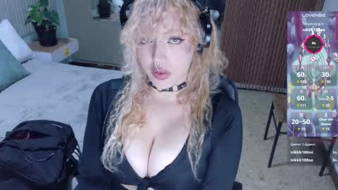 Snapshot of eli666uwu chatting on 15, 9, 2025 eli666uwu online show from 15, 9, 2025