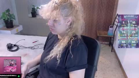 Snapshot of eli666uwu chatting on 24, 9, 2025 eli666uwu online show from 24, 9, 2025