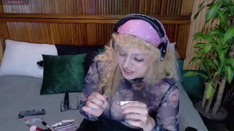 Snapshot of eli666uwu chatting on 8, 10, 2025 eli666uwu online show from 8, 10, 2025