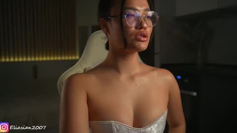 Snapshot of eli_asian chatting on 27, 3, 2026 Eli online show from 27, 3, 2026