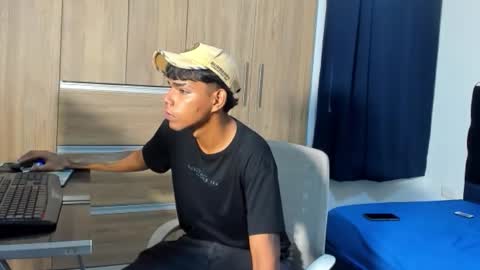 elias_ford online show from 19, 10, 2025