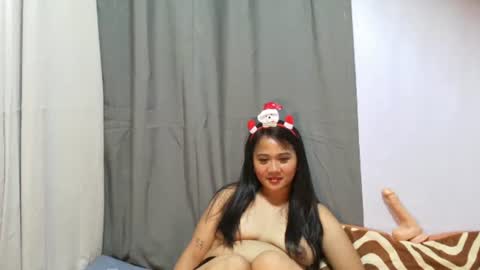 Snapshot of elie2001 chatting on 23, 12, 2024 elie2001 online show from 23, 12, 2024