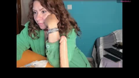 elifgirasol online show from 1, 3, 2025