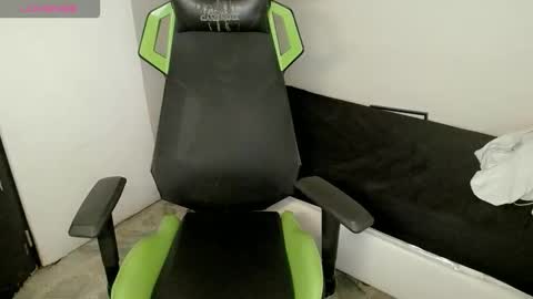 Snapshot of elii_797 chatting on 20, 11, 2025 bby-santy online show from 20, 11, 2025