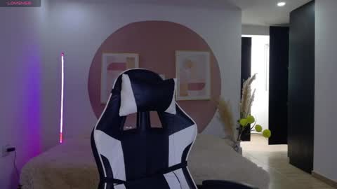 eliiih_ online show from 17, 5, 2026