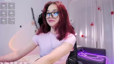 Hey Im Elizzi. Lets have fun and enjoy together  online show from 21, 10, 2025