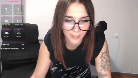 Snapshot of elina_posh chatting on 10, 4, 2026 Liza online show from 10, 4, 2026