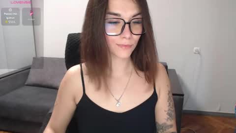 Snapshot of elina_posh chatting on 15, 4, 2026 Liza online show from 15, 4, 2026