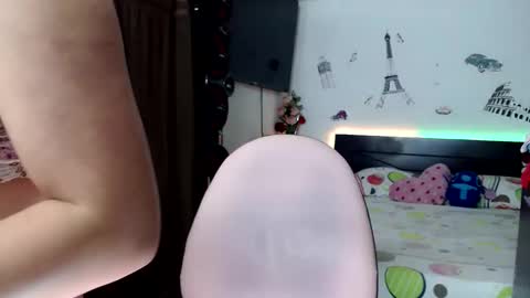 Snapshot of elinaax chatting on 7, 3, 2025 Elina  online show from 7, 3, 2025