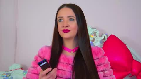 ElinaBellucci online show from 13, 2, 2026