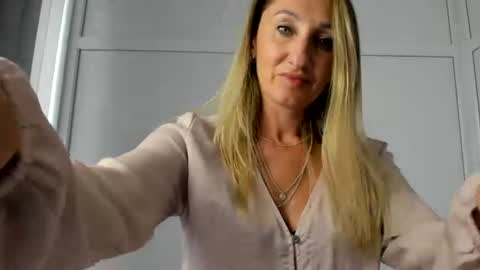 Milena online show from 21, 7, 2026