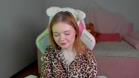 elinavale online show from 27, 4, 2026