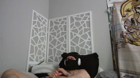 Snapshot of elinnnmmm chatting on 14, 6, 2026 ur goon bf online show from 14, 6, 2026