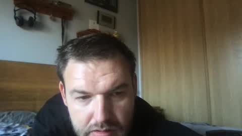Snapshot of eliot26 chatting on 28, 9, 2025 e26 online show from 28, 9, 2025