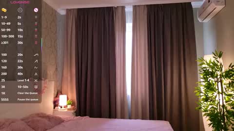 Snapshot of elis_goyard chatting on 29, 9, 2025 Elis online show from 29, 9, 2025