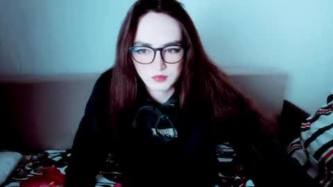 Snapshot of elisa_2001 chatting on 15, 4, 2026 Liza online show from 15, 4, 2026