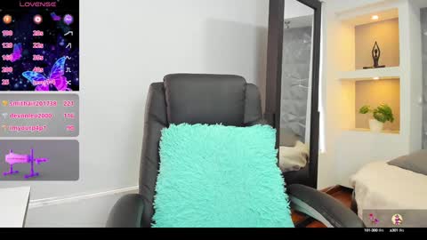 Snapshot of elisa_collins chatting on 6, 2, 2025 ELISSA online show from 6, 2, 2025