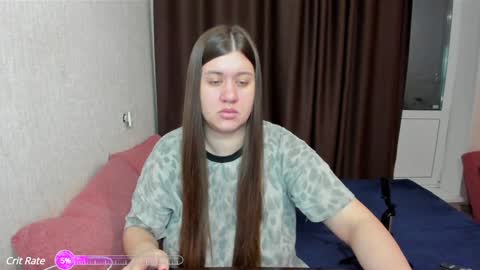 Snapshot of elisa_kollin chatting on 7, 1, 2025 Aletta Oushen online show from 7, 1, 2025