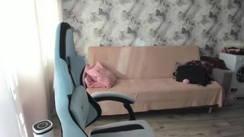 Snapshot of elisa_kollin chatting on 30, 9, 2025 Aletta Oushen online show from 30, 9, 2025