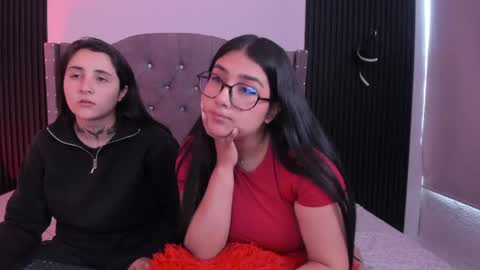 Elisa y Emma online show from 27, 4, 2026