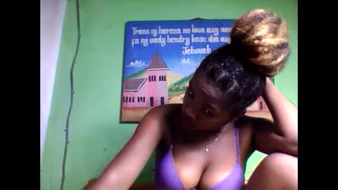 elisabeth2525 online show from 12, 2, 2025