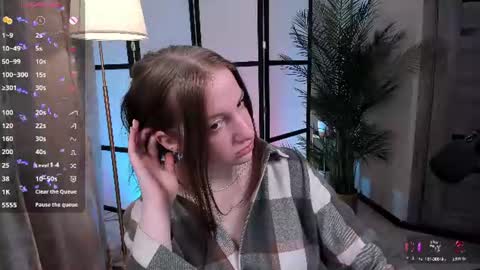 Snapshot of elisabeth_binder chatting on 18, 6, 2026 your sweet Lisa online show from 18, 6, 2026