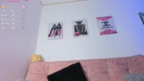    online show from 1, 12, 2025